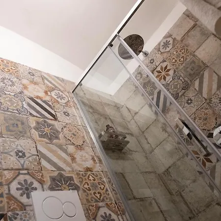 Apartment Domus Regina Carmela *