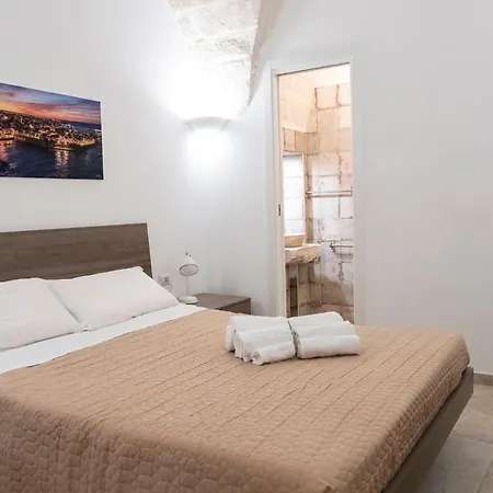 Domus Regina Carmela Appartement *